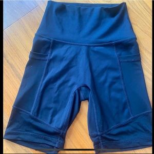 Aerie black biker shorts w/ mesh and pockets